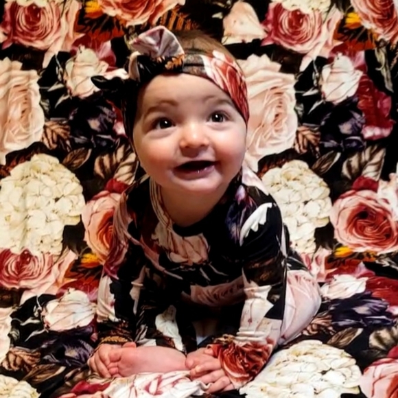 Meet your Posher, Liz Davis - Picture 2 of 16